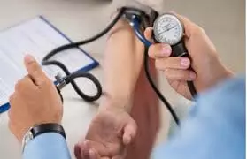 Health: भावनात्मक तनाव से हो सकता है लो ब्लड प्रेशर, बाबा रामदेव से जानें नकारात्मक भावनाओं पर कैसे करें काबू Health: भावनात्मक तनाव से हो सकता है लो ब्लड प्रेशर, बाबा रामदेव से जानें नकारात्मक भावनाओं पर कैसे करें काबू