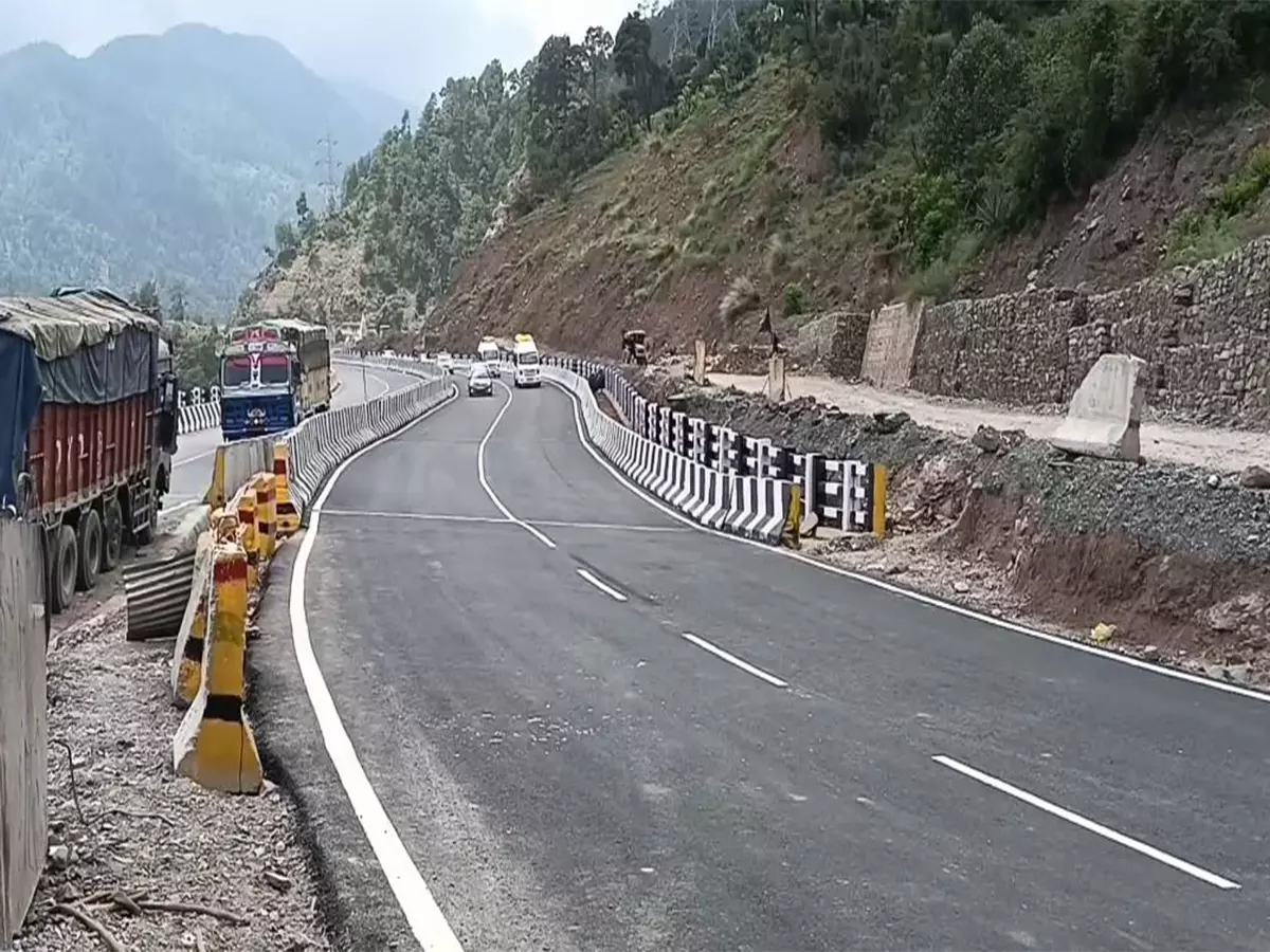 Dhalwad का 4-लेन फ्लाईओवर और मेहाड की 2-लेन सुरंग अब चालू हो गई Dhalwad का 4-लेन फ्लाईओवर और मेहाड की 2-लेन सुरंग अब चालू हो गई