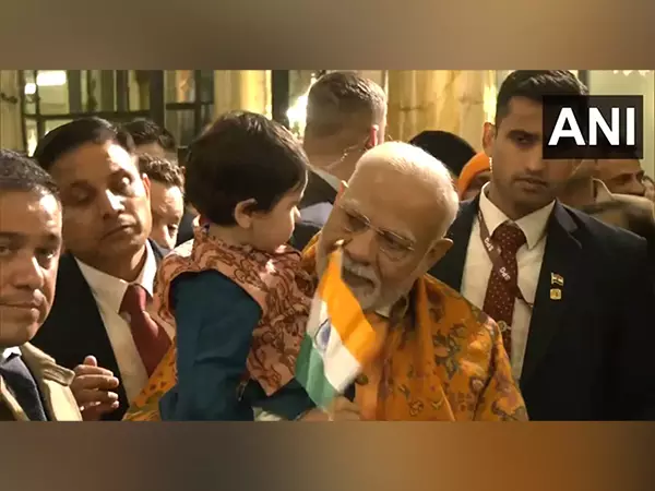 PM Modi ने भारतीय प्रवासियों के साथ बातचीत की PM Modi ने भारतीय प्रवासियों के साथ बातचीत की