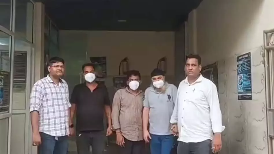 बुजुर्ग महिला से साइबर ठगी मामले में 3 गिरफ्तार, पुलिस बोली- ठगों ने खरीदे हथियार बुजुर्ग महिला से साइबर ठगी मामले में 3 गिरफ्तार, पुलिस बोली- ठगों ने खरीदे हथियार