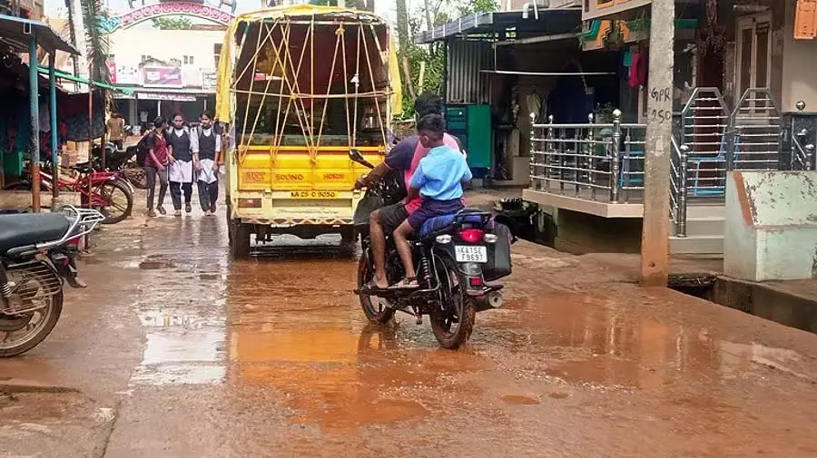 Rattihalli : निचली पहाड़ियों और घाटियों का रास्ता Rattihalli : निचली पहाड़ियों और घाटियों का रास्ता