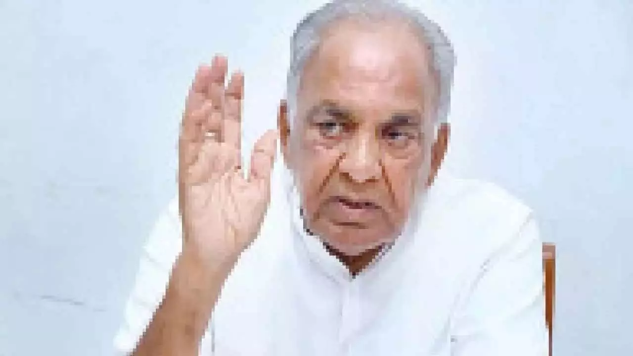 मुख्य सचिव के खिलाफ टिप्पणी के लिए मंत्री ने भाजपा MLC की आलोचना की मुख्य सचिव के खिलाफ टिप्पणी के लिए मंत्री ने भाजपा MLC की आलोचना की