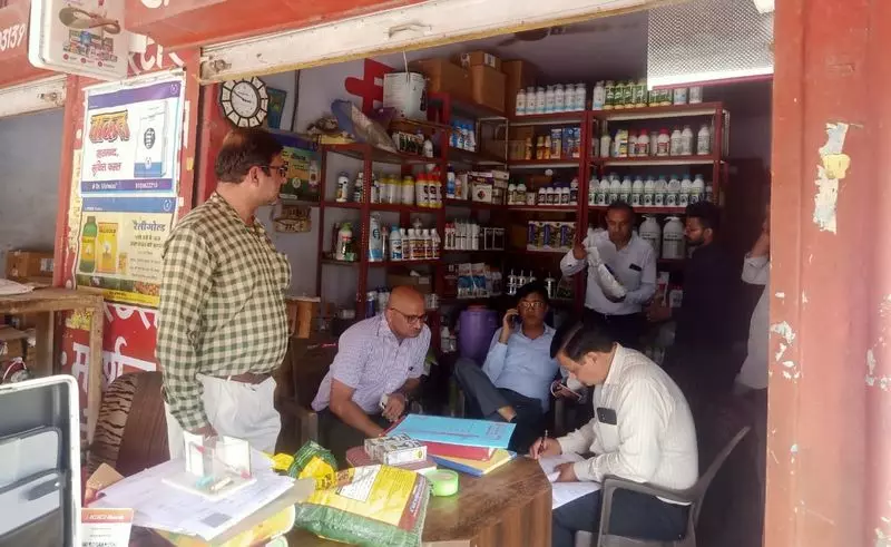 Kurukshetra में औचक निरीक्षण के दौरान कृषि इनपुट के नमूने घटिया पाए गए Kurukshetra में औचक निरीक्षण के दौरान कृषि इनपुट के नमूने घटिया पाए गए