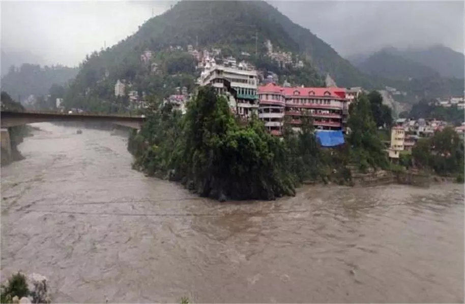Himachal: भारी बारिश का अलर्ट, जानें अपडेट Himachal: भारी बारिश का अलर्ट, जानें अपडेट