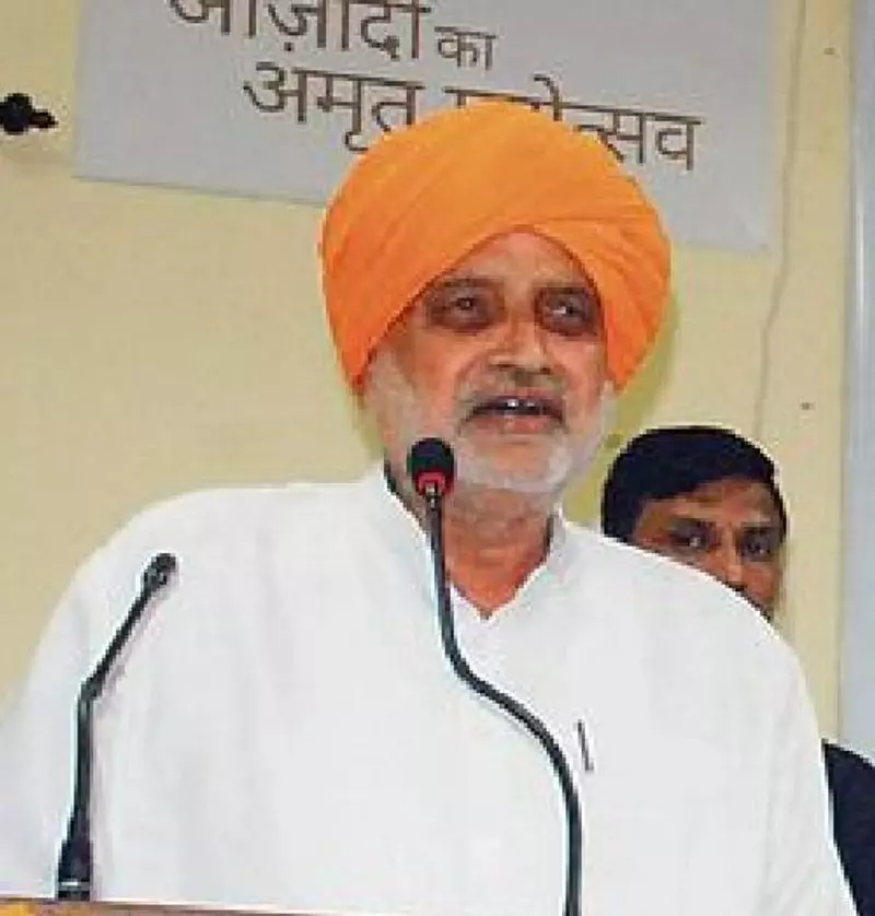 Haryana के कृषि मंत्री ने कहा, प्राकृतिक खेती ही आगे बढ़ने का रास्ता है Haryana के कृषि मंत्री ने कहा, प्राकृतिक खेती ही आगे बढ़ने का रास्ता है