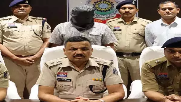 डॉक्टर को मर्डर करते देखा था ड्राइवर ने, खुद की जान बचाने की थी हत्या डॉक्टर को मर्डर करते देखा था ड्राइवर ने, खुद की जान बचाने की थी हत्या