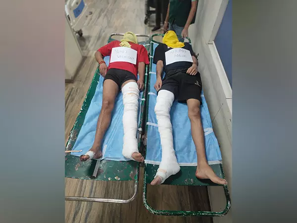 दिल्ली पुलिस ने नरेला में मुठभेड़ के दौरान हिमांशु भाऊ गिरोह के दो सदस्यों को गिरफ्तार किया दिल्ली पुलिस ने नरेला में मुठभेड़ के दौरान हिमांशु भाऊ गिरोह के दो सदस्यों को गिरफ्तार किया