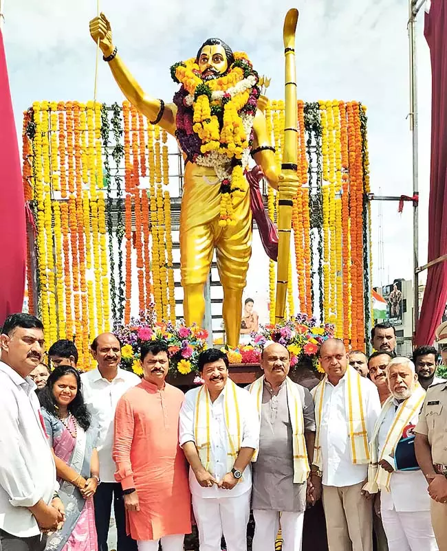 Andhra : पर्यटन स्थल के रूप में अल्लूरी स्मारक Andhra : पर्यटन स्थल के रूप में अल्लूरी स्मारक