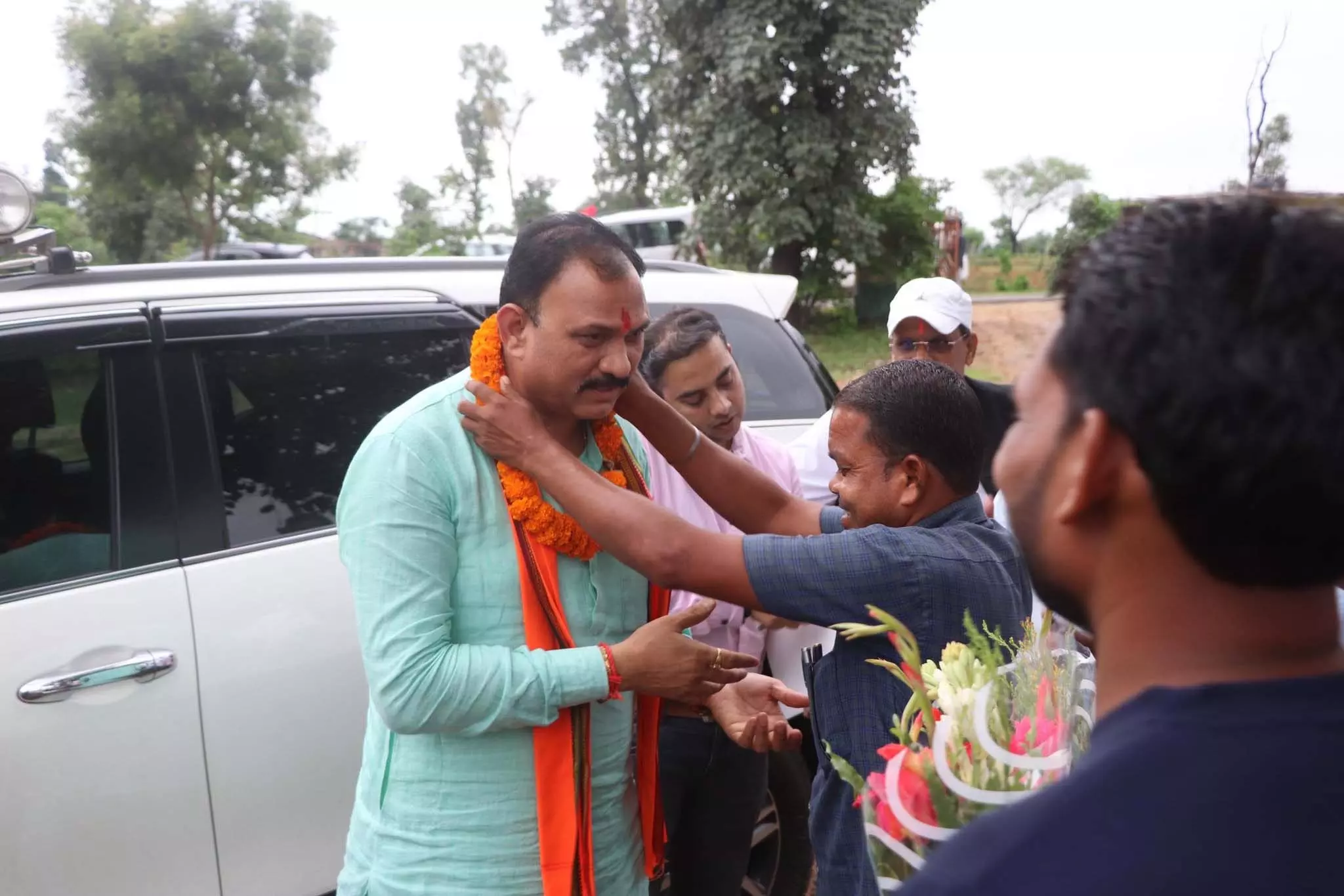 CG: ग्राम पंचायत जड़हरी में जन चौपाल में शामिल हुए स्वास्थ्य मंत्री श्याम बिहारी जायसवाल CG: ग्राम पंचायत जड़हरी में जन चौपाल में शामिल हुए स्वास्थ्य मंत्री श्याम बिहारी जायसवाल