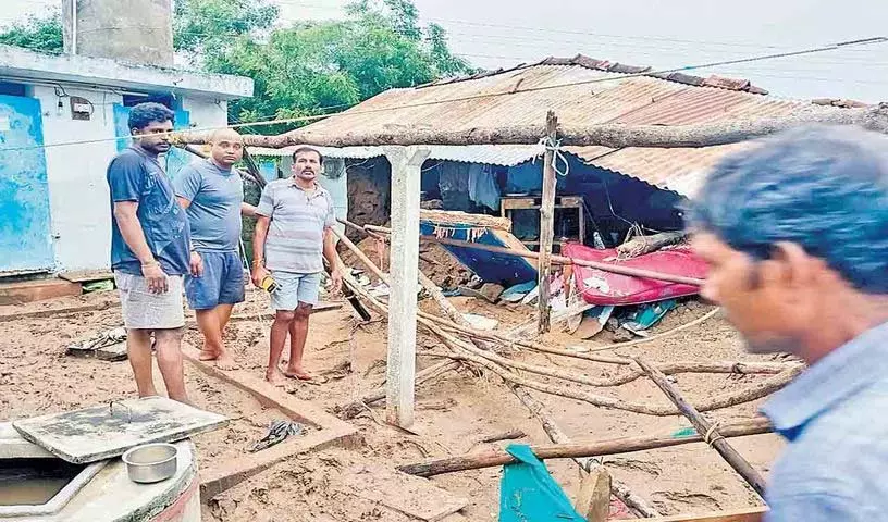 इंदिराम्मा का घर, जो उन्हें उनकी पात्रता के बावजूद नहीं मिला इंदिराम्मा का घर, जो उन्हें उनकी पात्रता के बावजूद नहीं मिला