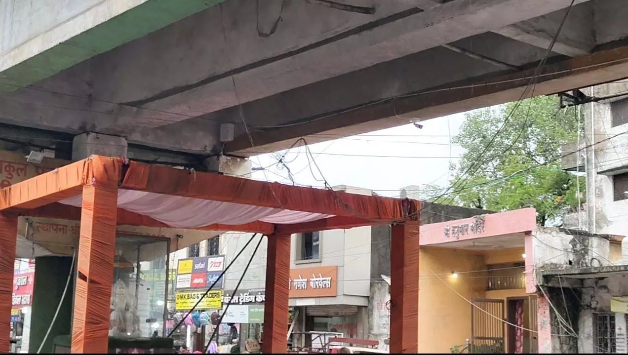 रायगढ़ पुलिस के विशेष सीसीटीवी अभियान से जुड़कर युवक संघ ने रामनिवास चौक पर लगाए आधुनिक कैमरे रायगढ़ पुलिस के विशेष सीसीटीवी अभियान से जुड़कर युवक संघ ने रामनिवास चौक पर लगाए आधुनिक कैमरे