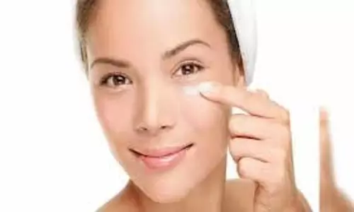 Beauty Tips: घर पर चुटकियों में तैयार करें ये फेस पैक, पोषण मिलने के साथ-साथ स्किन बनेगी ग्लोइंग