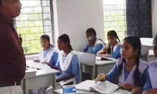 13 साल बाद इस स्कूल को मिला फिजिक्स टीचर