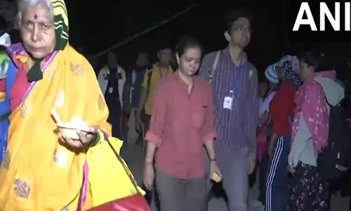 Amarnath Yatra के लिए नुनवान बेस कैंप से श्रद्धालु रवाना हुए Amarnath Yatra के लिए नुनवान बेस कैंप से श्रद्धालु रवाना हुए