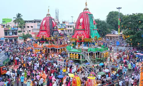 ‘बहुदा यात्रा’: भगवान जगन्नाथ को देखने के लिए उमड़े भक्त, हुए भावुक