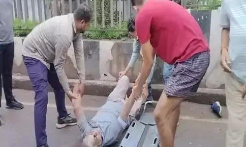 पिकअप ने स्कूटी को लिया चपेट में, बुजुर्ग की मौत