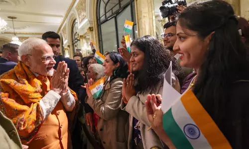 सांस्कृतिक संबंधों के लिए दूरी कोई बाधा नहीं, अर्जेंटीना में भव्य स्वागत पर बोले प्रधानमंत्री मोदी सांस्कृतिक संबंधों के लिए दूरी कोई बाधा नहीं, अर्जेंटीना में भव्य स्वागत पर बोले प्रधानमंत्री मोदी