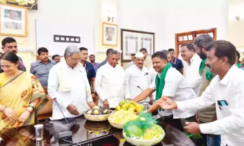 कानूनी समीक्षा के बाद 15 जुलाई को किसानों की बैठक: CM कानूनी समीक्षा के बाद 15 जुलाई को किसानों की बैठक: CM