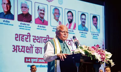 Haryana : मनोहर लाल खट्टर ने नगर निकायों से संसद की तरह औपचारिक सदन सत्र आयोजित Haryana : मनोहर लाल खट्टर ने नगर निकायों से संसद की तरह औपचारिक सदन सत्र आयोजित