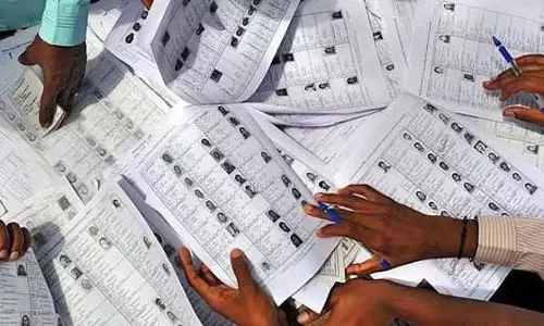 बिहार मतदाता सूची पुनरीक्षण कार्य SC में याचिका