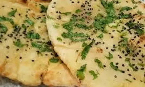 Kulcha Recipe: अब घर पर ढाबा स्टाइल में बनाएं मशहूर कुलचा