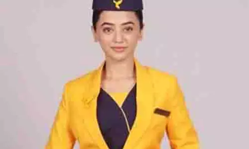 Helly Shah ने बेबी बंप से केबिन क्रू में अपने फिल्मी बदलाव को आसान नहीं बताया