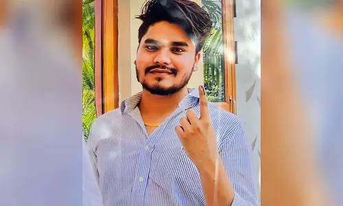 मेगा मार्ट में जलने वाला UPSC स्टूडेंट निकला, लगी थी आग