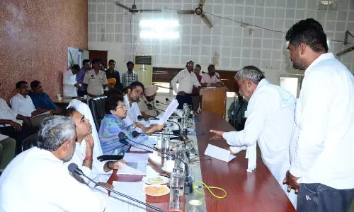 Sirsa : दिशा बैठक में जल निकासी, जलापूर्ति, बुनियादी ढांचे की विफलताओं पर प्रकाश डाला गया