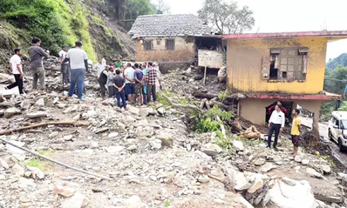 हिमाचल प्रदेश में भारी बारिश के लिए IMD ने रेड अलर्ट जारी किया
