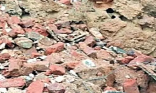 ओडिशा के जाजपुर कस्बे में दीवार गिरने से महिला की मौत