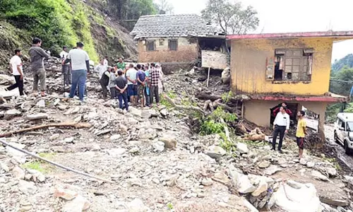 हिमाचल में भारी बारिश से 69 लोगों की मौत: रेड अलर्ट जारी हिमाचल में भारी बारिश से 69 लोगों की मौत: रेड अलर्ट जारी