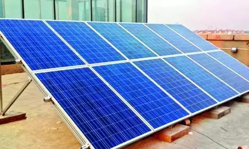 Andhra: सौर परियोजना के लिए भूमि अधिग्रहण को लेकर करेडू में तनाव व्याप्त