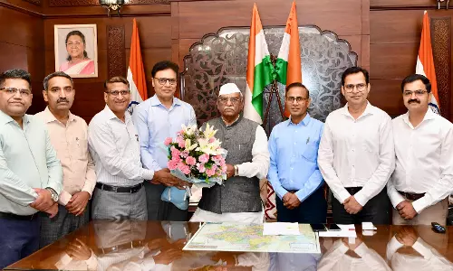 Jaipur: राज्यपाल से मिला पदोन्नत अधिकारियों का प्रतिनिधिमंडल Jaipur: राज्यपाल से मिला पदोन्नत अधिकारियों का प्रतिनिधिमंडल