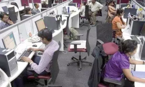 ट्रैफिक जाम को कम करने के लिए IT हब में अलग-अलग लॉगआउट करने का आग्रह किया