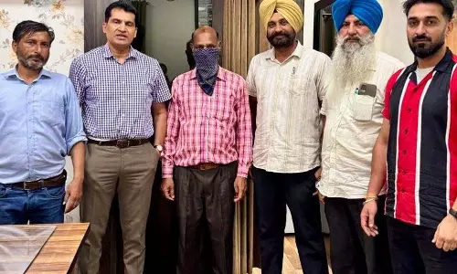 PSPCL का जेई 15 हजार रुपये रिश्वत लेते पकड़ा गया PSPCL का जेई 15 हजार रुपये रिश्वत लेते पकड़ा गया