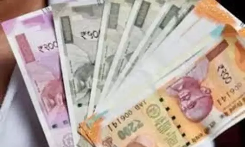 सरकार ने Axis, HDFC और ICICI बैंकों को पैनल से बाहर करने का फैसला वापस लिया