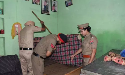CASO के दौरान गांव में पांच लोग पुलिस की गिरफ्त में