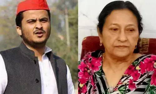 Moradabad: अब्दुल्ला आजम और तजीनेन फातिमा पर दस्तावेज फंसाने का आरोप Moradabad: अब्दुल्ला आजम और तजीनेन फातिमा पर दस्तावेज फंसाने का आरोप