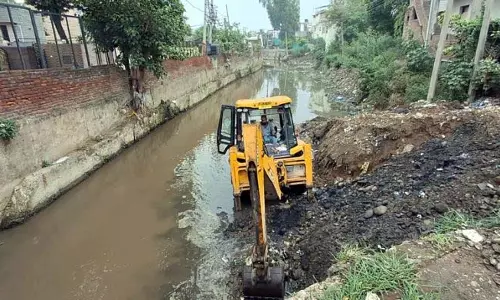 Jammu: नानक नगर के निवासियों पर बाढ़ का भय मंडरा रहा