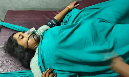 Bareilly: महिला लेखपाल की आत्महत्या की कोशिश से हड़कंप, प्रेमी गिरफ्तार Bareilly: महिला लेखपाल की आत्महत्या की कोशिश से हड़कंप, प्रेमी गिरफ्तार