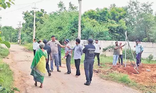 कोर्ट के आदेशों से हमें क्या लेना-देना!.. हाइड्रा जिसने अपना तरीका नहीं बदला कोर्ट के आदेशों से हमें क्या लेना-देना!.. हाइड्रा जिसने अपना तरीका नहीं बदला
