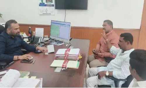 लैंगर हाउस तालाब में घोड़े के खुर को हटाया गया