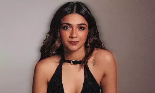 Apoorva Mukhija : ₹41 करोड़ नेटवर्थ की खबर को किया खारिज Apoorva Mukhija : ₹41 करोड़ नेटवर्थ की खबर को किया खारिज