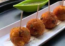 Recipe: सावन में चटपटा नाश्ता खाने का मन है तो बनाएं वेजिटेबल लॉलीपॉप, शाकाहारी खाने में लगेगा क्रिस्पी स्वाद Recipe: सावन में चटपटा नाश्ता खाने का मन है तो बनाएं वेजिटेबल लॉलीपॉप, शाकाहारी खाने में लगेगा क्रिस्पी स्वाद