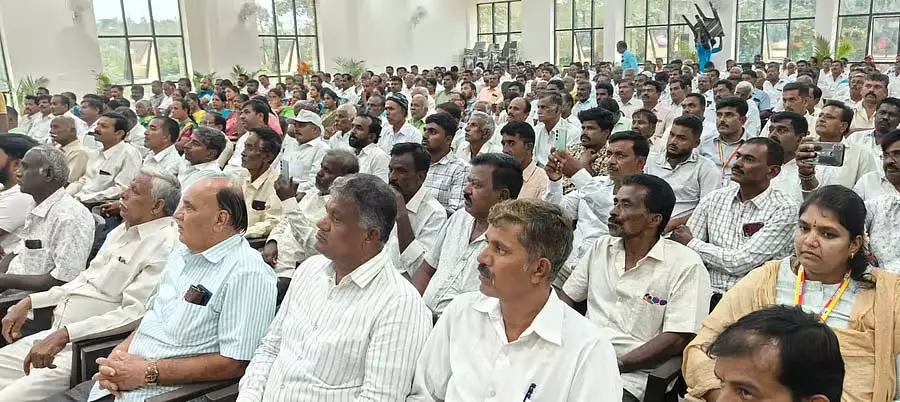 शहरीकरण बेंगलुरु मिल्क यूनियन के लिए बड़ा झटका: DK Suresh शहरीकरण बेंगलुरु मिल्क यूनियन के लिए बड़ा झटका: DK Suresh