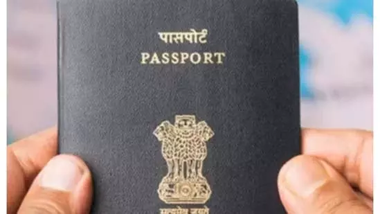 सीनियर सिटिजन ने टूर ऑपरेटर के खिलाफ रिफंड केस जीता, कोर्ट ने दिया न्याय सीनियर सिटिजन ने टूर ऑपरेटर के खिलाफ रिफंड केस जीता, कोर्ट ने दिया न्याय