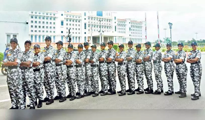 इज़रायली मार्शल आर्ट में दो महीने के विशेष प्रशिक्षण के बाद 35 सदस्यीय SWAT की तैनाती की गई इज़रायली मार्शल आर्ट में दो महीने के विशेष प्रशिक्षण के बाद 35 सदस्यीय SWAT की तैनाती की गई