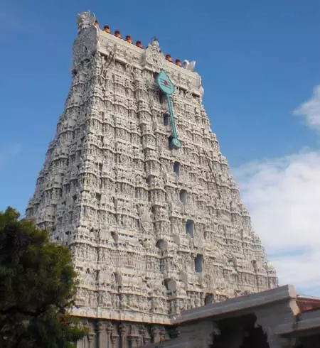 Tiruchendur Murugan मंदिर का 16 साल बाद सोमवार को होगा अभिषेक Tiruchendur Murugan मंदिर का 16 साल बाद सोमवार को होगा अभिषेक