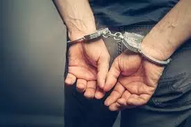 नोएडा मेट्रो के पास से एमआईपी बाइक घोटाले का मुख्य आरोपी गिरफ्तार नोएडा मेट्रो के पास से एमआईपी बाइक घोटाले का मुख्य आरोपी गिरफ्तार