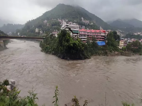 हिमाचल में मानसून का कहर: 78 की मौत, 50 बारिश से संबंधित, 28 सड़क दुर्घटनाओं में हिमाचल में मानसून का कहर: 78 की मौत, 50 बारिश से संबंधित, 28 सड़क दुर्घटनाओं में